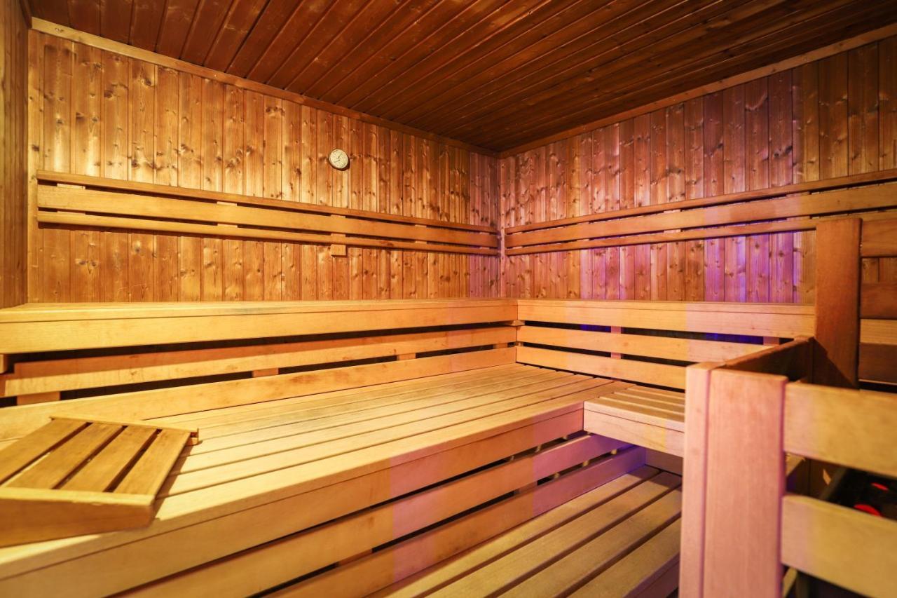 Active & Wellness Hotel Subterra Ostrov  Exterior photo