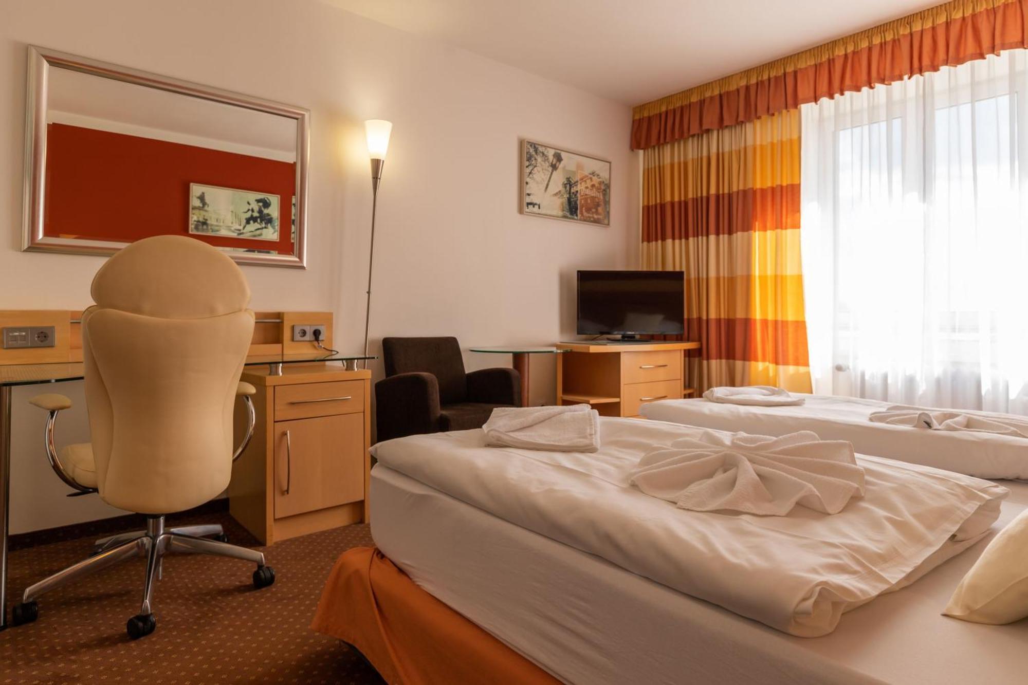 Active & Wellness Hotel Subterra Ostrov  Room photo